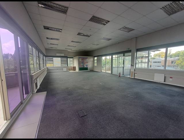 135M² OFFICE TO LET IN ILLOVO
